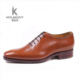 流行男鞋_肯迪凯丽品牌男鞋定制要进行双脚的立体测量