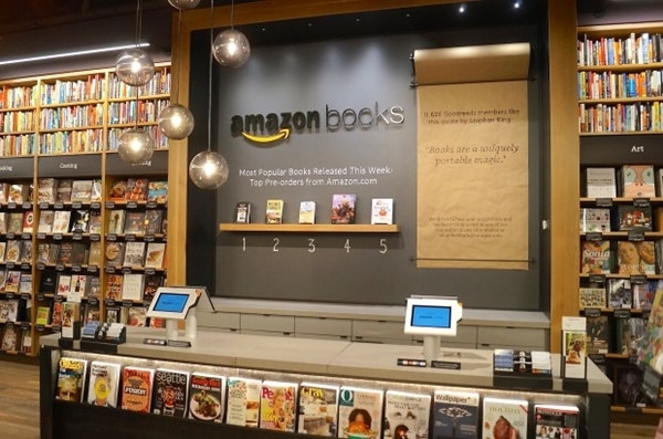 电商巨头亚马逊为何要开设实体书店