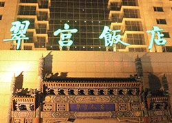 京东收购负债近8亿的翠宫饭店，只是用来当办公场地